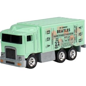 Hot Wheels Pop Culture Combat Medic 1:64 Scale Vehicle for Kids Aged 3 Years Old & Up & Collectors of Classic Toy Cars, Featuring New Castings & Themes
