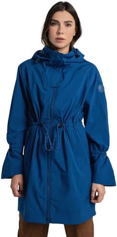 LOLË Women's Piper Rain Jacket in Saudi Arabia
