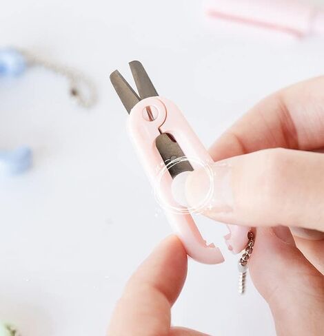 5 عبوات من مقص موراندي الصغير مع سلسلة مفاتيح، مقص صغير تلسكوبي صغير قابل للطي، مقص سفر آمن للجيب، مقص أطفال قابل للسحب، مقص حاد للقطع، سجل القصاصات، الحرف اليدوية، الخياطة in Kuwait