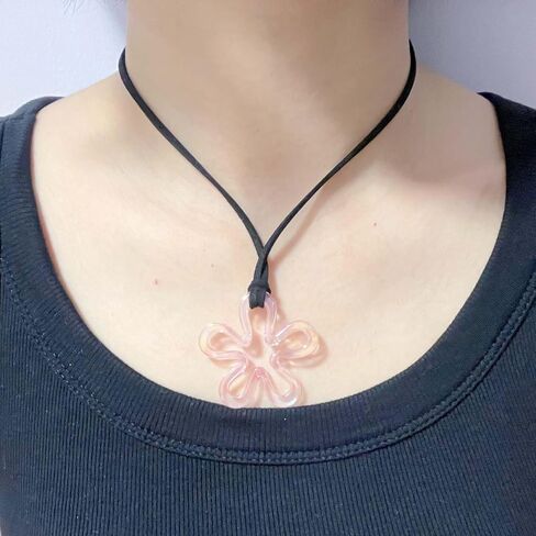 Y2K Necklaces，Kawaii Cutecore Colorful Preppy Aesthetic Choker Flower Necklaces for Women Trendy Stuff In Their 20s in Saudi Arabia