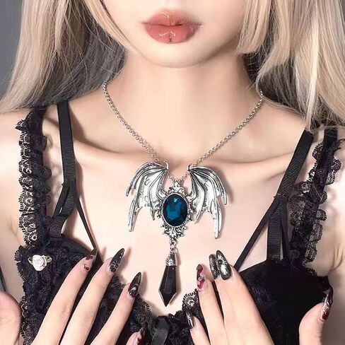 Gothic Bat Wings Large pendant Necklace Vintage Victoria Crystal Necklace Punk Vampire Bat Pendant Necklace Goth Cosplay Party Jewelry Gift for Women in Saudi Arabia