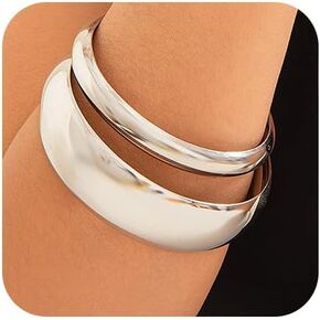 Chargances 2pcs Gold Chunky Bangle Bracelets Trendy Wide Statement Minimalist Cuff Set Fashion Wrist Bracelet Jewelry Accessories for Women and Girls