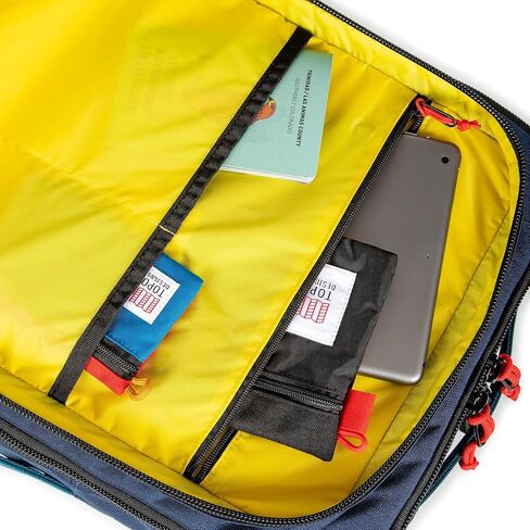 حقيبة سفر عالمية من توبو ديزاينز، دينم داكن/بورجوندي، 30 لتر in Kuwait