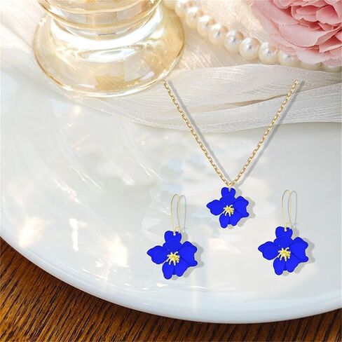 Dreuyet Charm Bohemian Daisy Flower Earring Necklaces Set for Women Elegant Matte Floral Long Petal Dangle Earrings Chic Layered Tiered Drop Earrings Seaside Holiday Jewelry in Kuwait