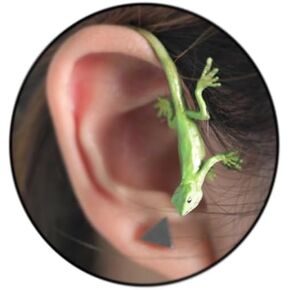 Green Frog Ear Cuff Earrings for Women Cute Lizard Wrap Crawler Earrings No Piercing Animal Cuff Earrings for Women Jewelry