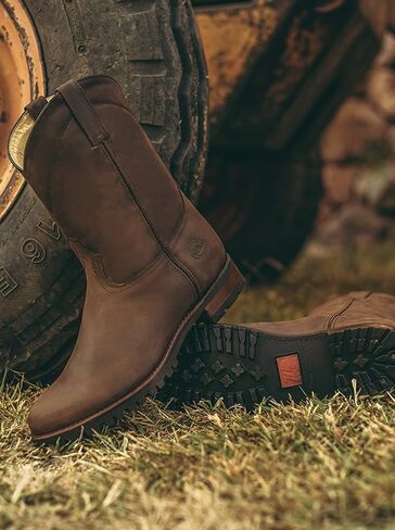 Men's Track Sole Leather Roper Boot Style 1000 in Kuwait