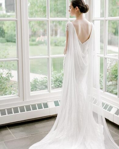 قبعات الزفاف شال لف تتغاضى عن اللؤلؤ فستان الزفاف جاكيتات الدانتيل فلابر بوليرو التستر in Kuwait