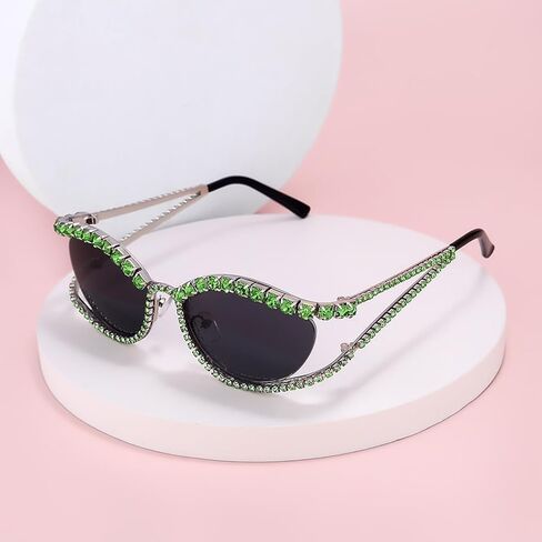 نظارات شمسية Wooee Bling للنساء نظارات شمسية على شكل عين القطة ونظارات حجر الراين كبيرة الحجم ونظارات شمسية كريستالية ماسية عتيقة in Kuwait