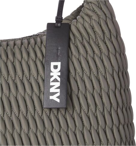 حقيبة ظهر كلاسيكية كاجوال من الجلد من DKNY in Saudi Arabia