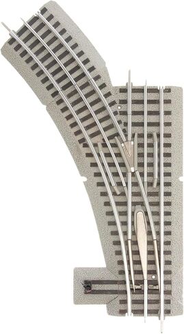 Lionel Trains Deluxe FasTrack Pack Layout 4 in Saudi Arabia