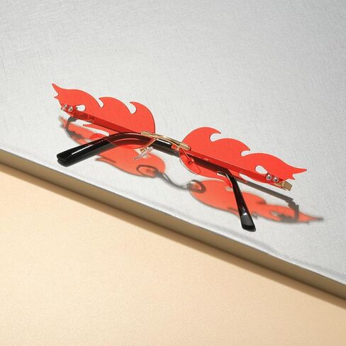 نظارات لهب النظارات الشمسية النار نظارات مهرجان بارد غير تقليدي للنساء الرجال نظارات الشيطان القوطي مصاص دماء الملحقات in Kuwait