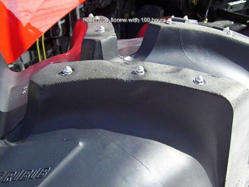 منتجات INS من carbide Gripmasters Track & Tire مسامير الجر لجميع التضاريس - مسامير الجر اللولبية مقاس 1 بوصة + أداة التثبيت، لعربات التزلج، والرافعات، والممهدات، والجرافات الخلفية in Kuwait