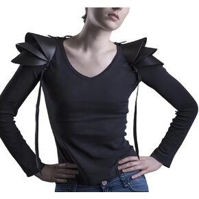 Medieval Knight Shoulder Armors Leather Harness Costume for Men Gothic Punk Viking Armor Adjustable Buckles Halloween Cosplay