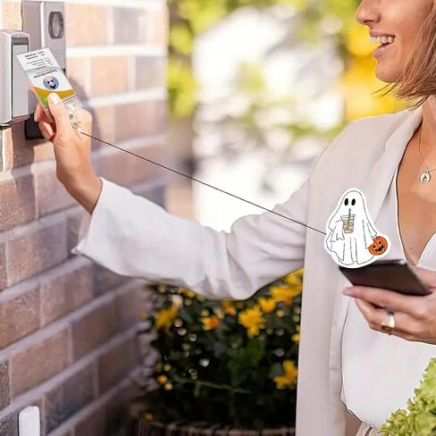 بكرة شارة شبح الهالوين قابلة للسحب، حامل شارة سقوط لطيف مخيف، بطاقة الاسم، ملحقات مشبك التمساح للممرضة والطبيب والعامل في المكتب الطبي in Kuwait