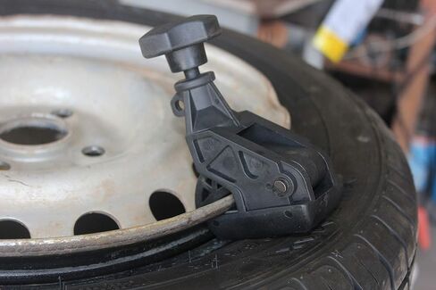 BESTOOL Manual Tire Bead Breaker with Handle and Rubber Pad, Tire Change Tool for Aluminum Alloy Hubs, ATV Tire Operation, Tractors, Trucks, Cars, Heavy Duty Tires Car Repair (Handle Patented) in Kuwait