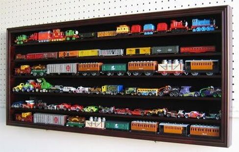 قطارات HO، N Scale، عجلات 1:64، سيارات لعبة، حامل عرض شخصيات صغيرة، صندوق ظلال حائط لخزانة الحائط مع حماية من الأشعة فوق البنفسجية - قابل للقفل HOT-HW05 (لمسة نهائية من الماهوجني) in Kuwait