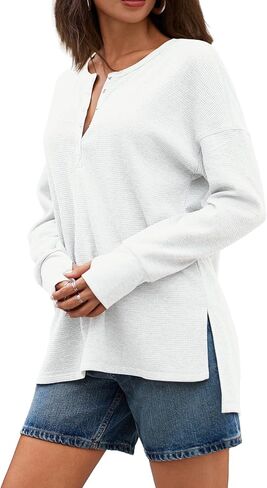 قمصان Tankaneo النسائية بأكمام طويلة من Henley وفتحة رقبة على شكل حرف V عميقة مع فتحة إبهام in Saudi Arabia