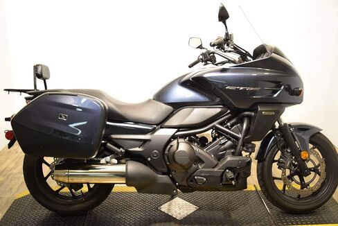 مسند ظهر أسود سيسي بار + وسادة رف الأمتعة لهوندا CTX700/D CTX700N/ND 2014-2020 in Kuwait