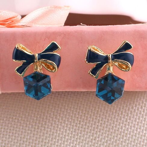 Fashion Cute Small Clover Bowknot Flower Cartoon Clip on Earrings Non Piercing for Women Charm Ear Clip in Kuwait