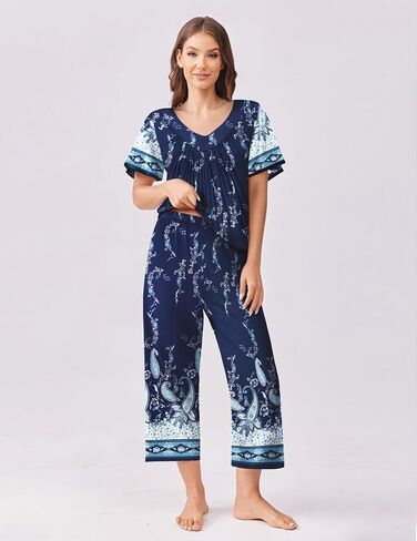 Ekouaer Women's Capri Pajama Set Short Sleeve Top and Pants 2 Piece Sleepwear Floral Print Ladies Pjs Sets in Saudi Arabia