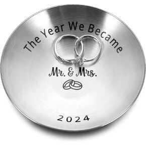 هدايا الزفاف للأزواج 2024 - حامل خاتم هدايا السيد والسيدة - هدايا دش الزفاف - حفلة خطوبة وحفلة توديع العزوبية وشهر العسل في السنة الأولى من الزواج وهدايا عيد الحب وعيد الميلاد للعروسين والعريس in Kuwait