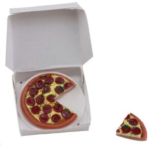 International Miniatures - Miniature Pepperoni Pizza with Slice and Box for Dollhouse 1/12" scale