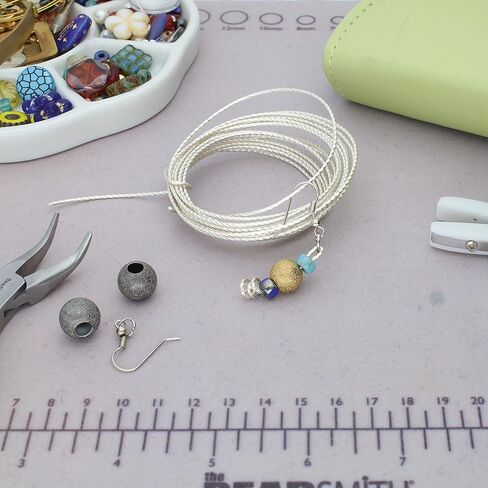 سلك الخرز الملتوي من Beadsmith - عناصر الأسلاك - مزاج ناعم - مقياس 18، 8 أقدام - لون فضي - سلك خرز يستخدم في صناعة المجوهرات، وتغليف الأسلاك، وغيرها من الفنون والحرف اليدوية الأخرى in Saudi Arabia