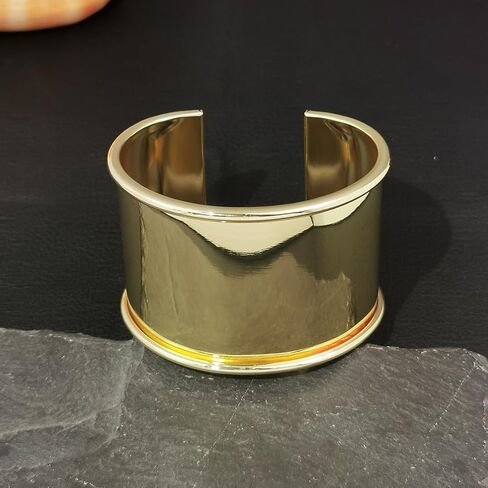 Gold Bangles for Women Chunky Gold Bracelet Cuff Bracelet Gold Bracelets for Women Non Tarnish Statement Bracelet Jewelry Gifts Popular Bracelets for Women in Saudi Arabia
