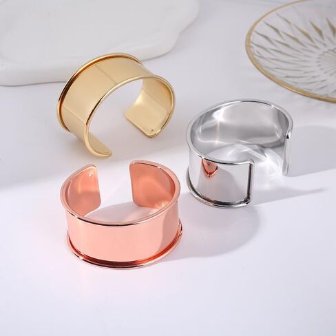 Gold Bangles for Women Chunky Gold Bracelet Cuff Bracelet Gold Bracelets for Women Non Tarnish Statement Bracelet Jewelry Gifts Popular Bracelets for Women in Saudi Arabia