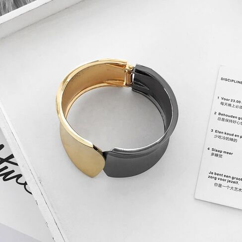 Gold Bangles for Women Chunky Gold Bracelet Cuff Bracelet Gold Bracelets for Women Non Tarnish Statement Bracelet Jewelry Gifts Popular Bracelets for Women in Saudi Arabia