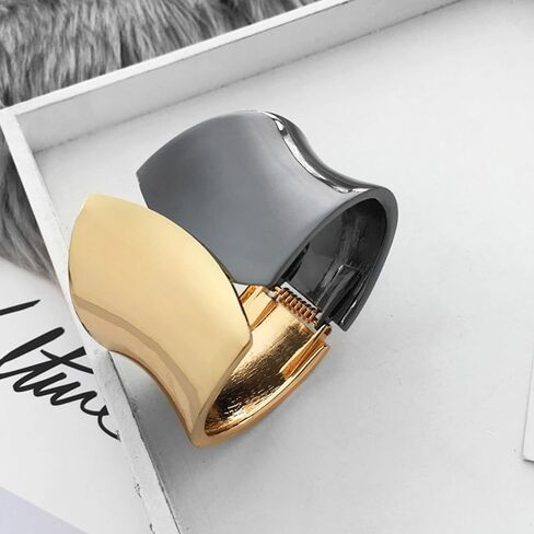 Gold Bangles for Women Chunky Gold Bracelet Cuff Bracelet Gold Bracelets for Women Non Tarnish Statement Bracelet Jewelry Gifts Popular Bracelets for Women in Saudi Arabia