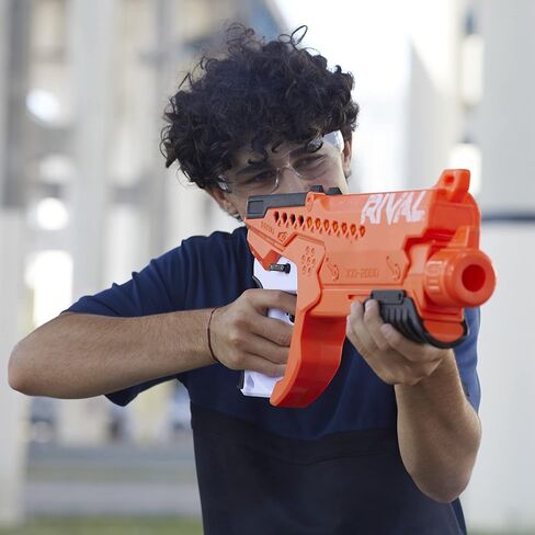 Nerf Rival Curve Shot - مسدس هيليكس XXI-2000 - جولات إطلاق نار للانحناء إلى اليسار أو اليمين أو إلى الأسفل أو إطلاق النار بشكل مستقيم - 20 طلقة منافسة in Saudi Arabia