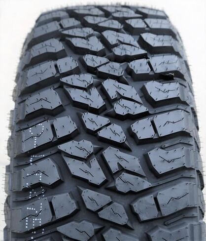 LT285/70R17 لاندسبيدر WILDTRAXX M/T 121/118Q E BSW كل المواسم in Kuwait