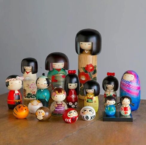 دمية كوكيشي اليابانية الحديثة من يوسابورو (يأتي الربيع - صغيرة)، مصنوعة في اليابان، تماثيل قابلة للتجميع، حرف تقليدية، فتاة ترتدي الكيمونو in Kuwait