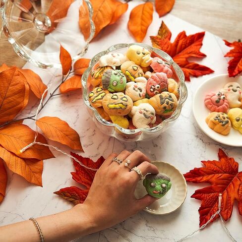 مجموعة 6 قطع من جرة حلوى اليقطين الزجاجية من تيسكو، وعاء حلوى اليقطين مع غطاء للهالوين، تتضمن جرة اليقطين مع غطاء، وأوراق القيقب وخيوط خفيفة لتزيين المنزل في عيد الهالوين وعيد الشكر، 70 جم in Kuwait