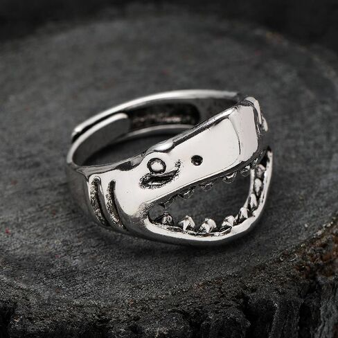 Yumikoo Shark Head Ring for Men in Kuwait