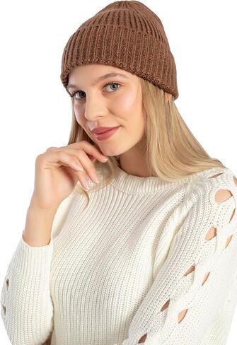 Seamless Beanie Cap, Acrylic Unisex Winter Beanie in Kuwait
