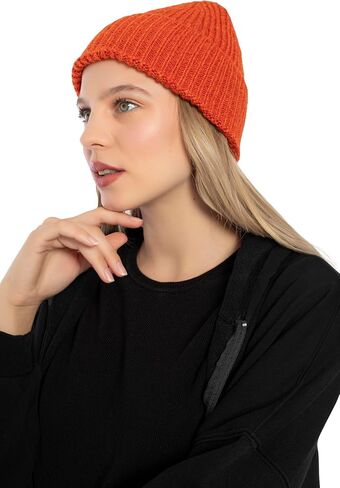 Seamless Beanie Cap, Acrylic Unisex Winter Beanie in Kuwait
