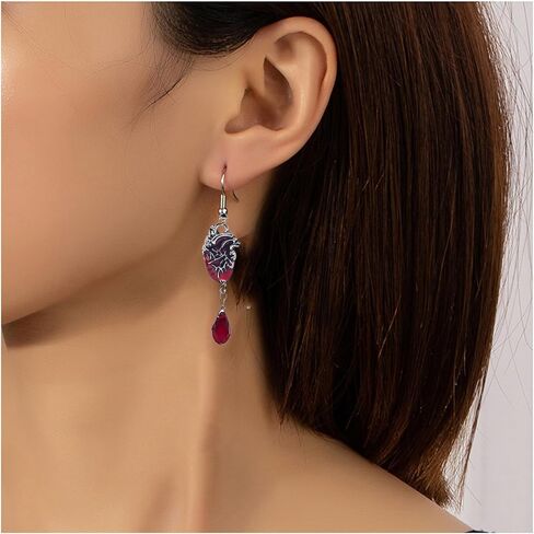 Aktully الضرب القلب Huggie أقراط القلب البشري استرخى القرط القوطية الشرير هالوين مخيف الأحمر نزيف القلب غير المتكافئة الأذن الأصفاد كليب هوب أقراط in Kuwait