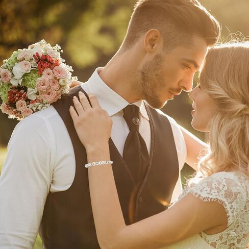 سوار العروس هدايا العزوبية للعروس، أساور العروس مطرزة باللؤلؤ لحفلات العزوبية، العروس لتكون هدية، هدية وصيفة العروس، هدية لحفلات الزفاف، إكسسوار الزفاف in Kuwait