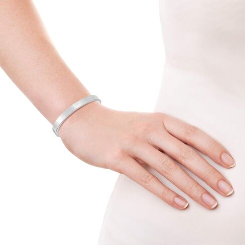 AeraVida Classic Modern Hinged 7 mm Oval .925 Sterling Silver Bangle Bracelet | Minimalist Round Bracelet for Women | Casual Daily Wear Accessory in Saudi Arabia