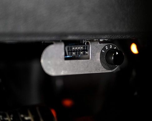 GXP SOTF Shift On the Fly Tuning Switch Bracket متوافق مع 2011-2016 Ford 6.7 Powerstroke Diesel in Kuwait