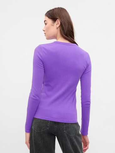 GAP Women's Long Sleeve Essential Ribbed Top in Saudi Arabia