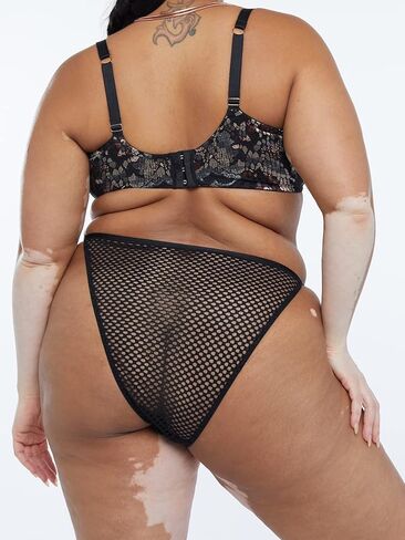 بيكيني نسائي من Savage X بخيط من الدانتيل على شكل ثعبان بارد in Kuwait