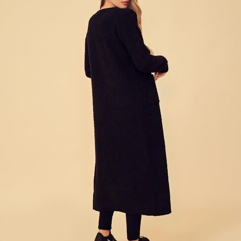 بدلة رياضية نسائية من Jet Setter Cozy Oufit Sweater مع سترة صوفية مع جيوب in Kuwait