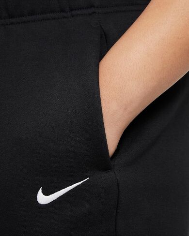 بنطال صوف نسائي من Nike Sportswear Collection Essentials (مقاس كبير) (as1، Alpha، 1x، Plus، عادي) أسود/أبيض in Saudi Arabia