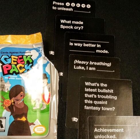 بطاقات ضد الإنسانية: Geek Pack • توسيع صغير in Kuwait