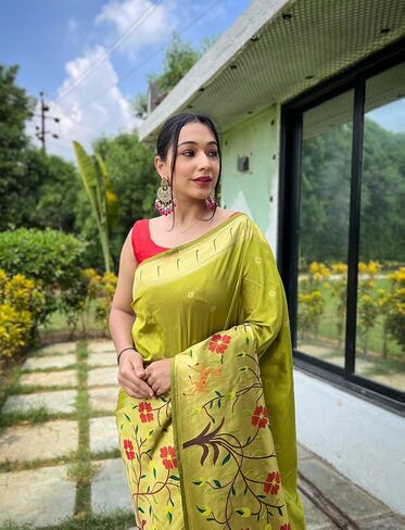 Paithani Big Border Woven Saree with unstitched blouse in Saudi Arabia