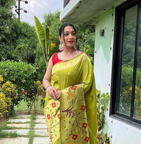 Paithani Big Border Woven Saree with unstitched blouse in Saudi Arabia