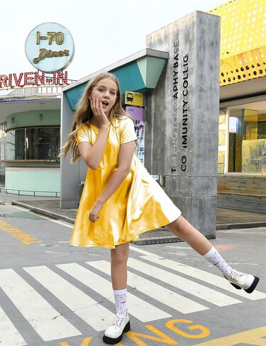 فستان بناتي معدني للأطفال، فساتين لامعة لامعة بأكمام قصيرة، فساتين متأرجحة in Kuwait